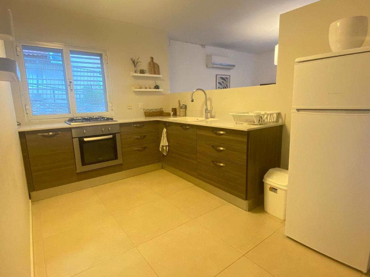 Appartamento מול האגם Maalot Tarshiha Esterno foto